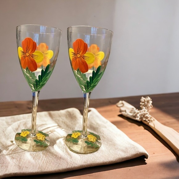 Beautiful Hand Painted wine glasses - Picture 1 of 1